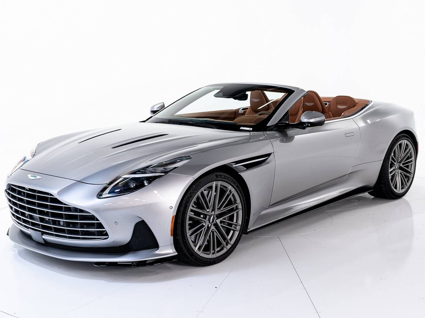 2024 Aston Martin DB12