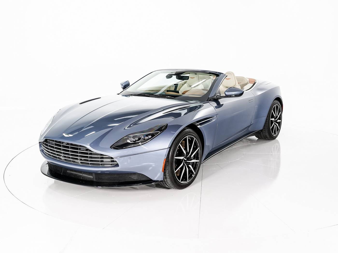 2022 Aston Martin DB11