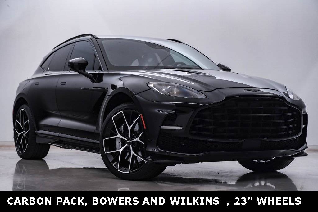 2025 Aston Martin DBX