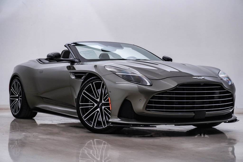 2024 Aston Martin DB12