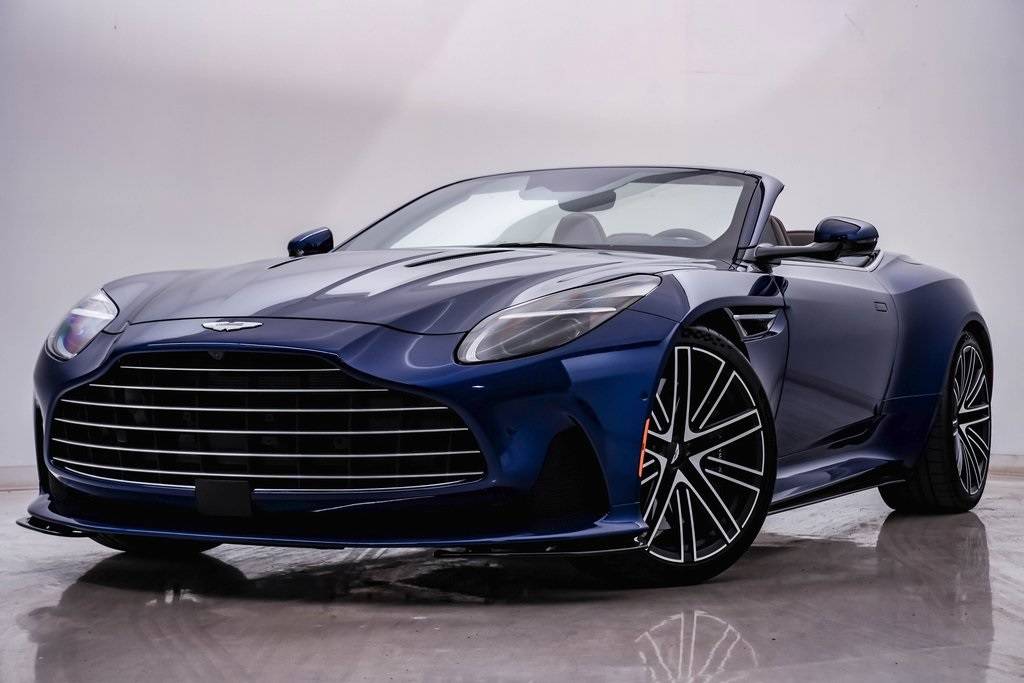 2024 Aston Martin DB12