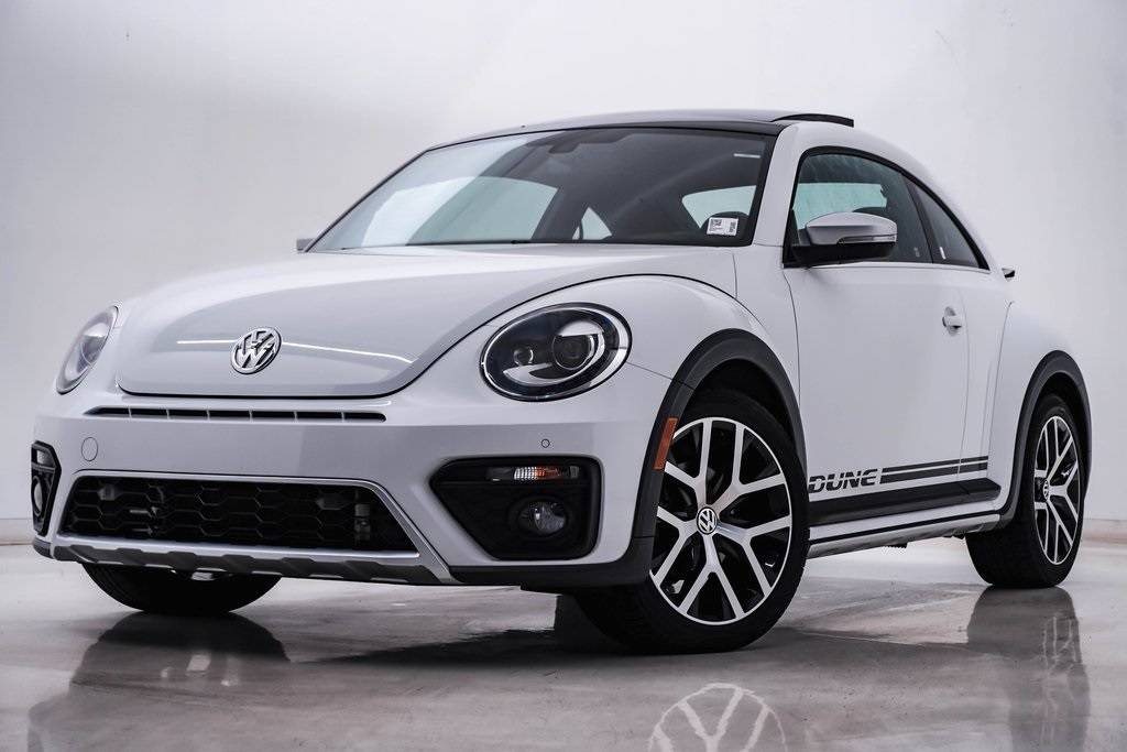 2017 Volkswagen Beetle 1.8T Dune — Coupe — 22,210 mi — Downers Grove, IL