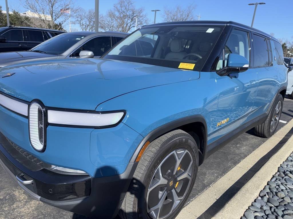 2023 Rivian R1S Adventure — SUV — 11,419 mi — Downers Grove, IL