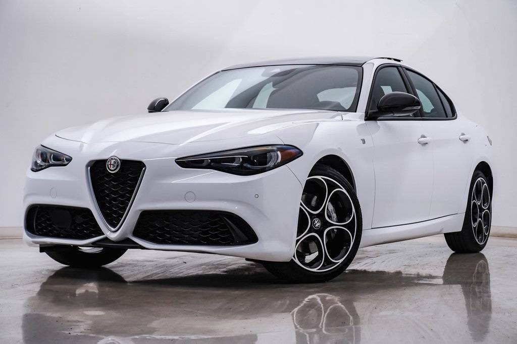 2024 Alfa Romeo Giulia Ti — Sedan — 1,011 mi — Downers Grove, IL