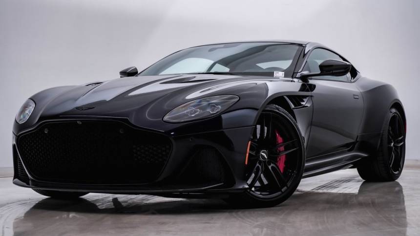 2022 Aston Martin DBS