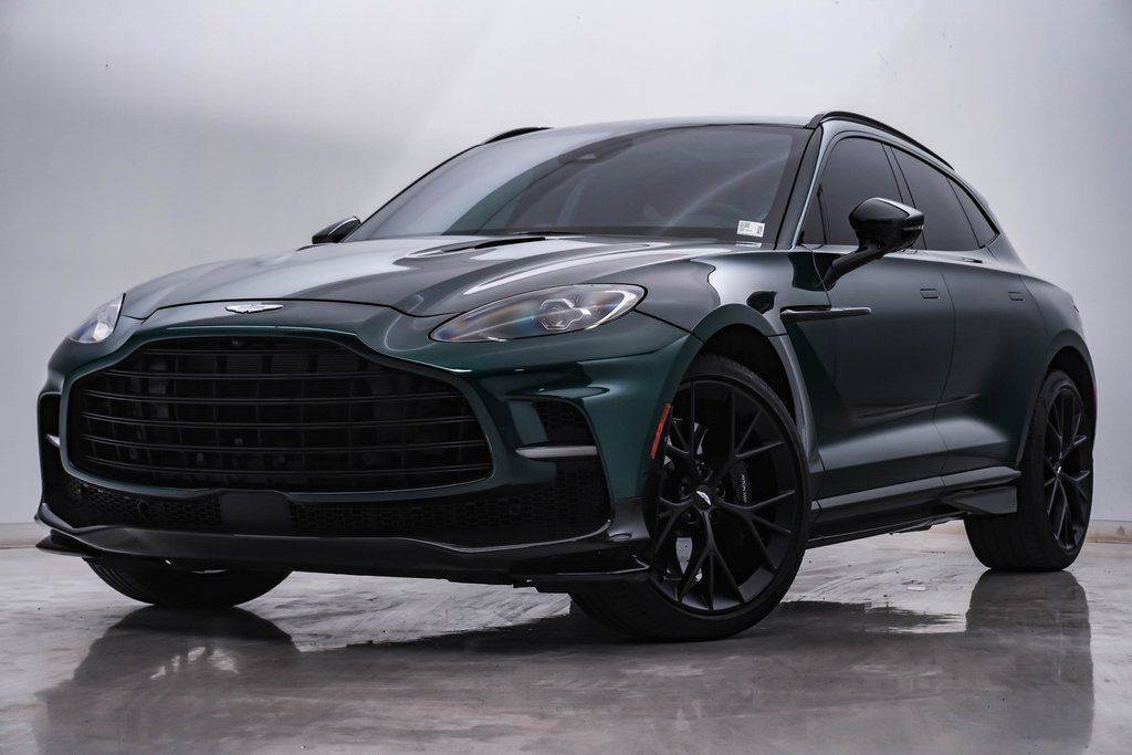 2025 Aston Martin DBX 707