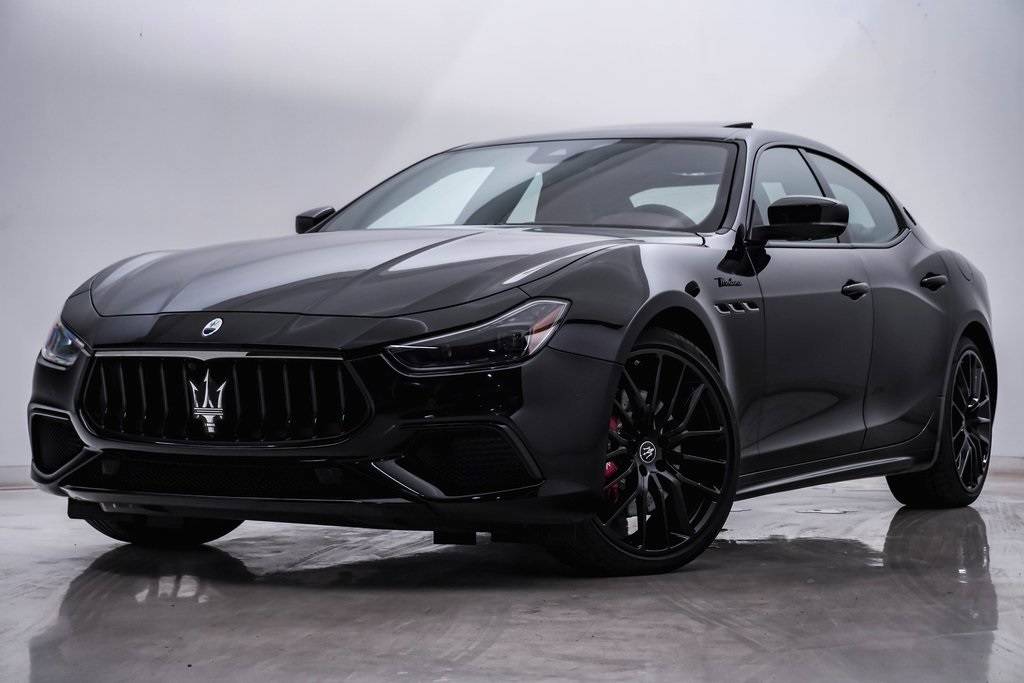 2023 Maserati Ghibli Modena Q4 — Sedan — 27 mi — Downers Grove, IL
