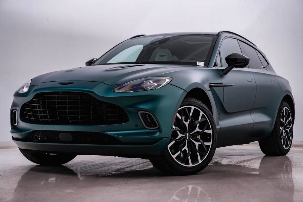 2022 Aston Martin DBX
