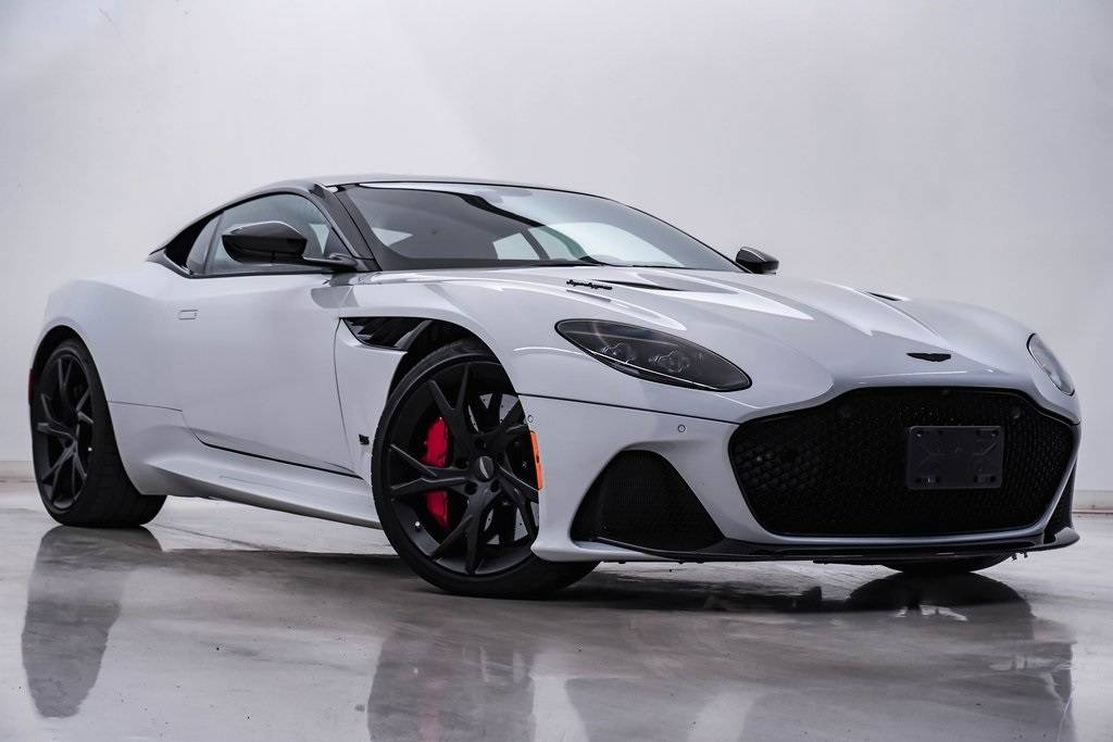 2019 Aston Martin DBS