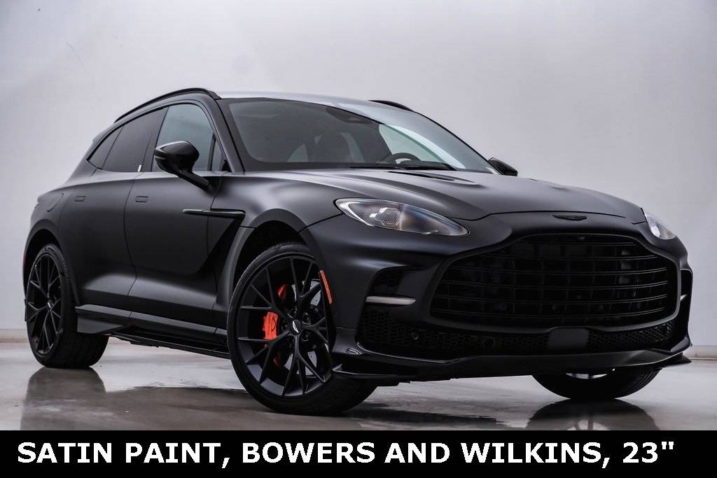 2025 Aston Martin DBX