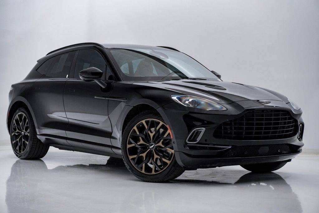 2021 Aston Martin DBX Standard