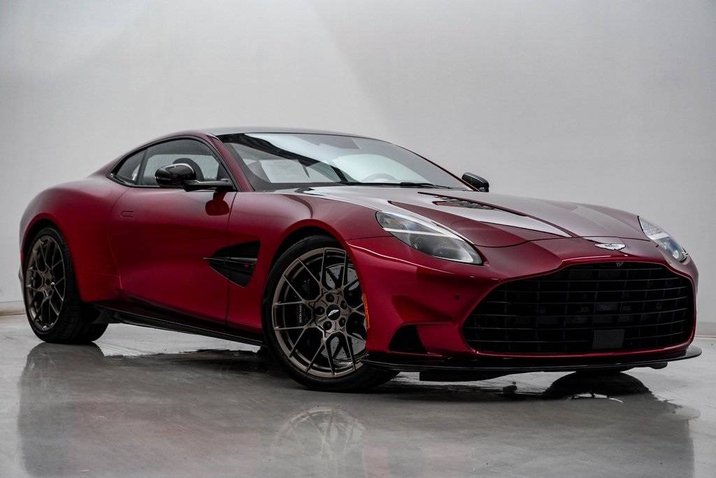2025 Aston Martin Vanquish