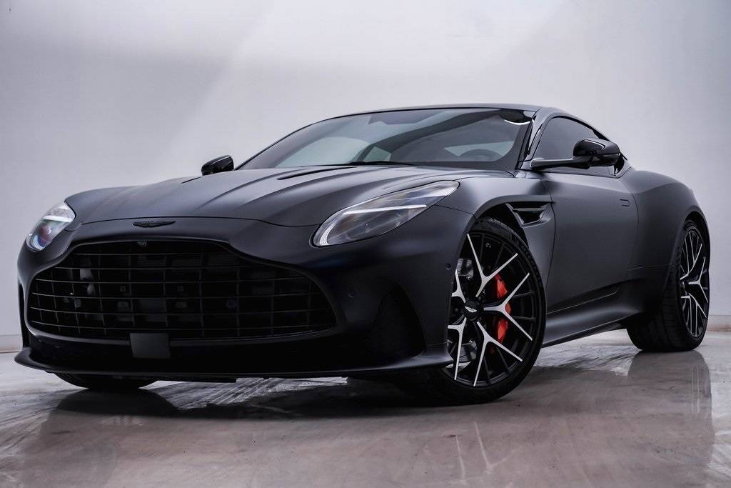 2025 Aston Martin DB12