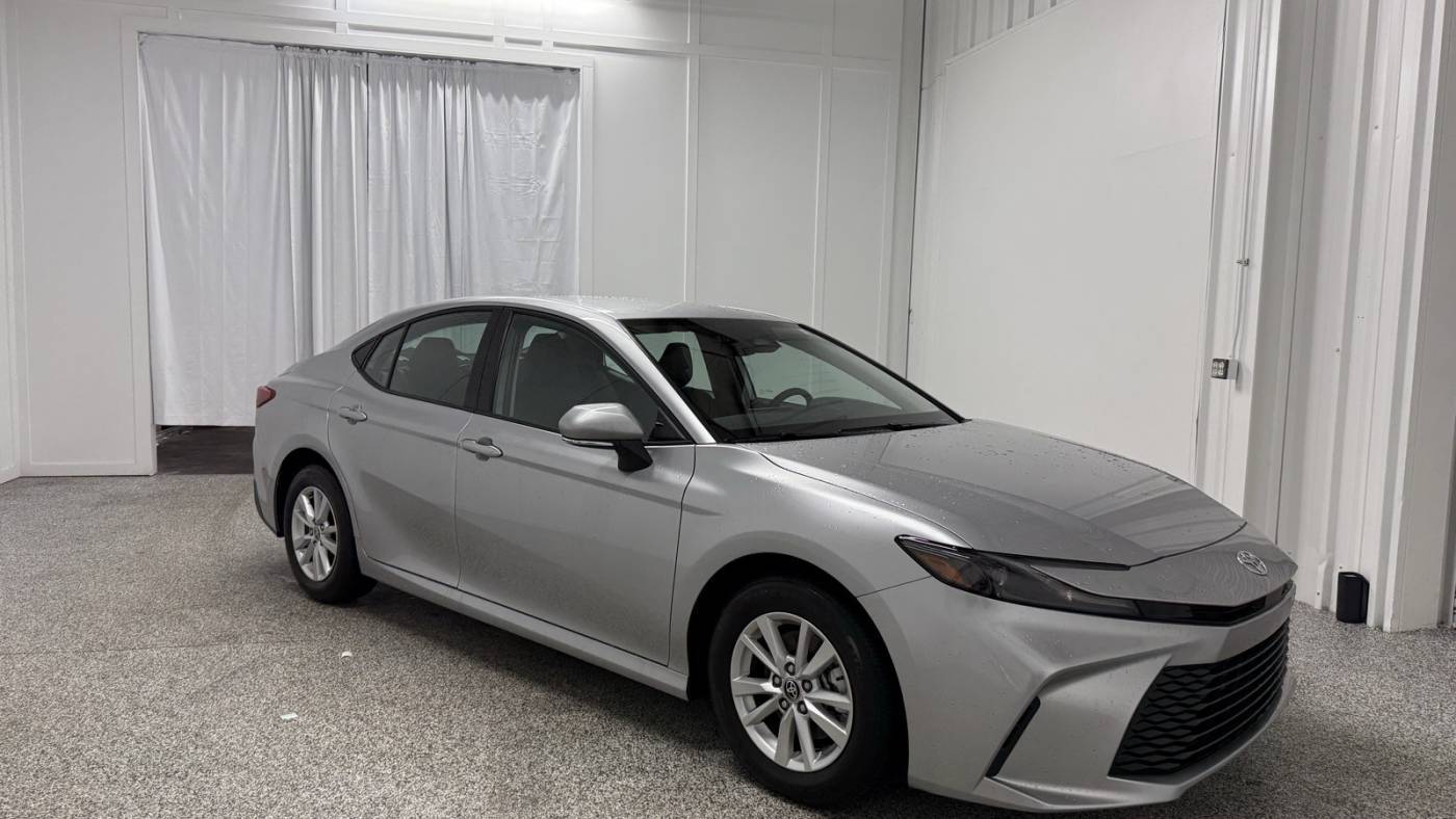 2025 Toyota Camry LE — Sedan — 14,169 mi — Atlanta, GA
