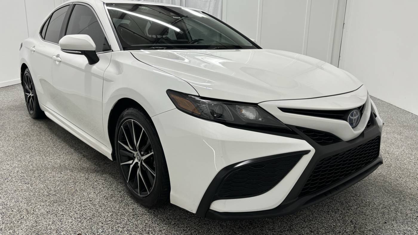2023 Toyota Camry Hybrid SE — Sedan — 109,934 mi — Atlanta, GA
