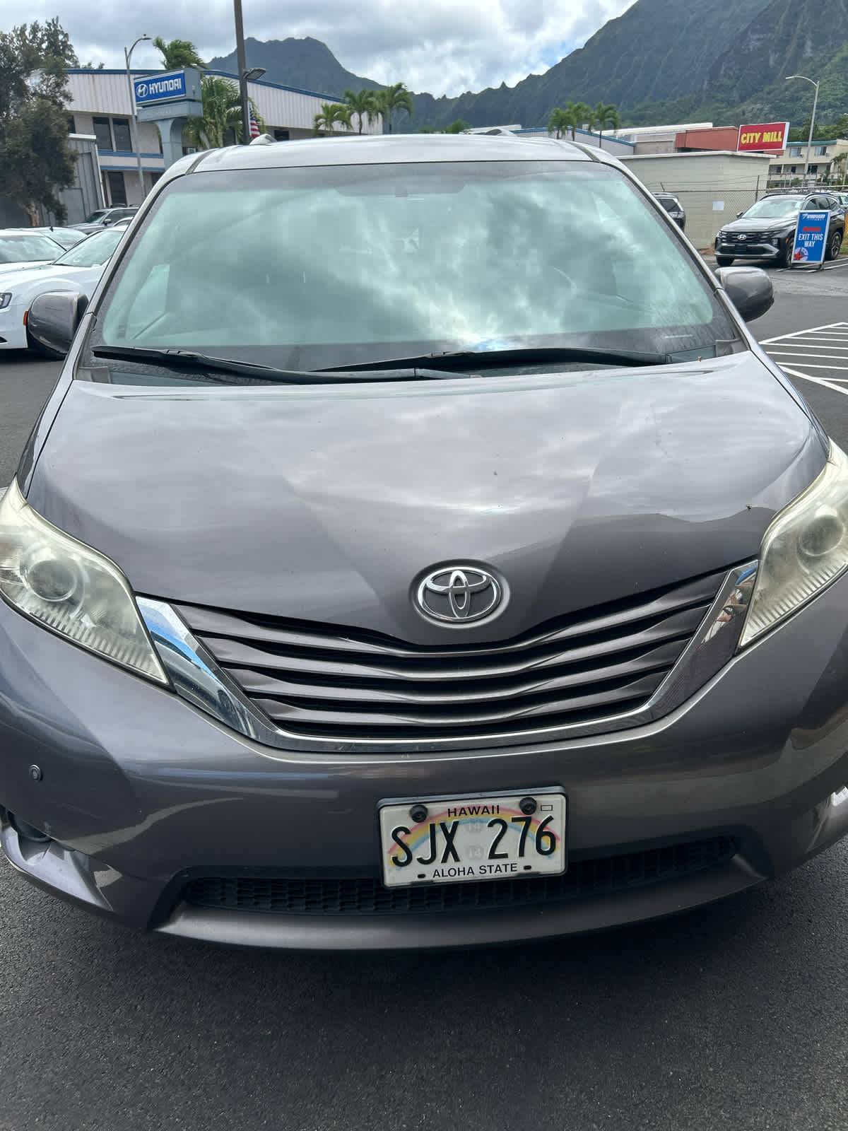 2015 Toyota Sienna LE — Minivan — 114,571 mi — Kaneohe, HI