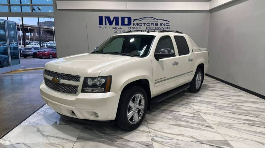 2013 Chevrolet Avalanche LTZ — Pickup Truck — 162,242 mi — Dallas, TX