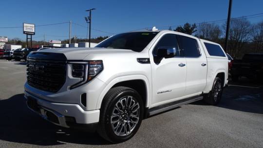 2023 GMC Sierra 1500 Denali Ultimate — Pickup Truck — 29,640 mi — South Attleboro, MA