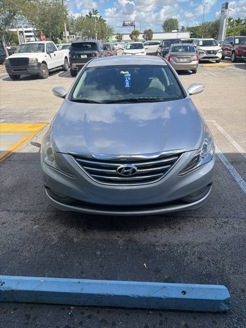 2014 Hyundai Sonata SE — Sedan — 115,844 mi — Doral, FL