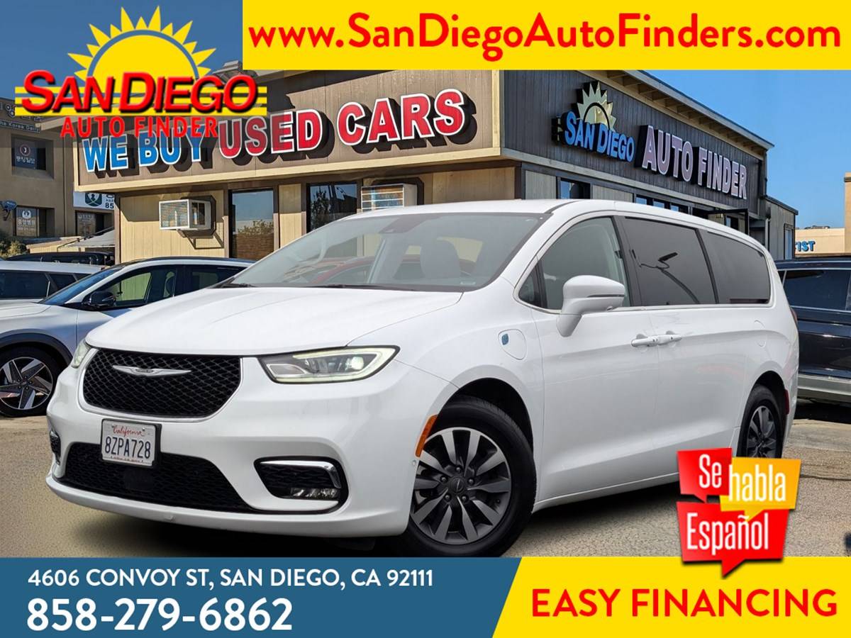 2022 Chrysler Pacifica Hybrid Touring L — Minivan — 75,744 mi — San Diego, CA