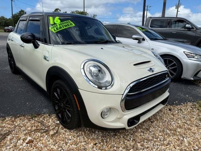 2016 MINI Hardtop Cooper S — Hatchback — 97,590 mi — Punta Gorda, FL