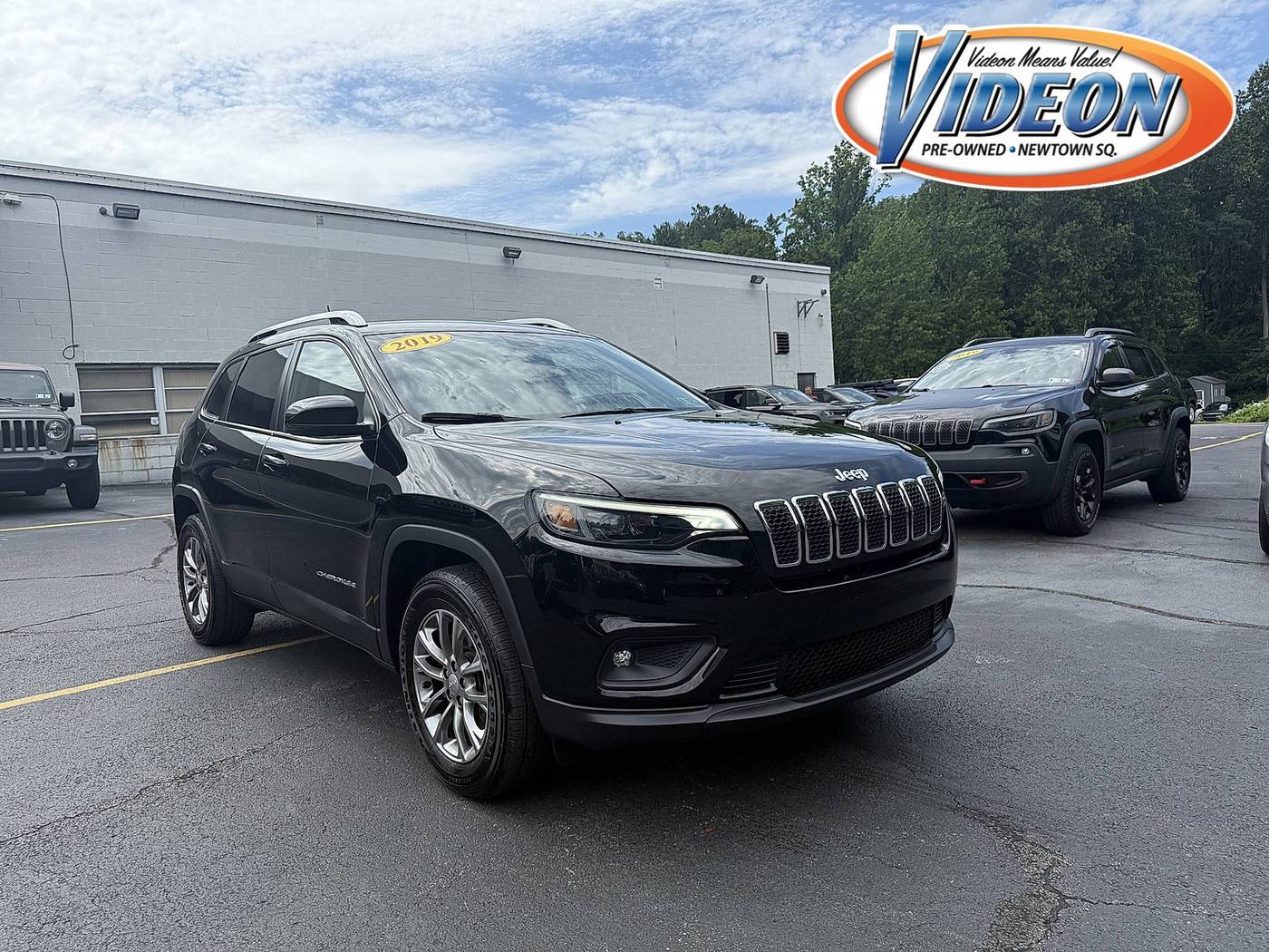 2019 Jeep Cherokee Latitude Plus — SUV — 63,322 mi — Newtown Square, PA