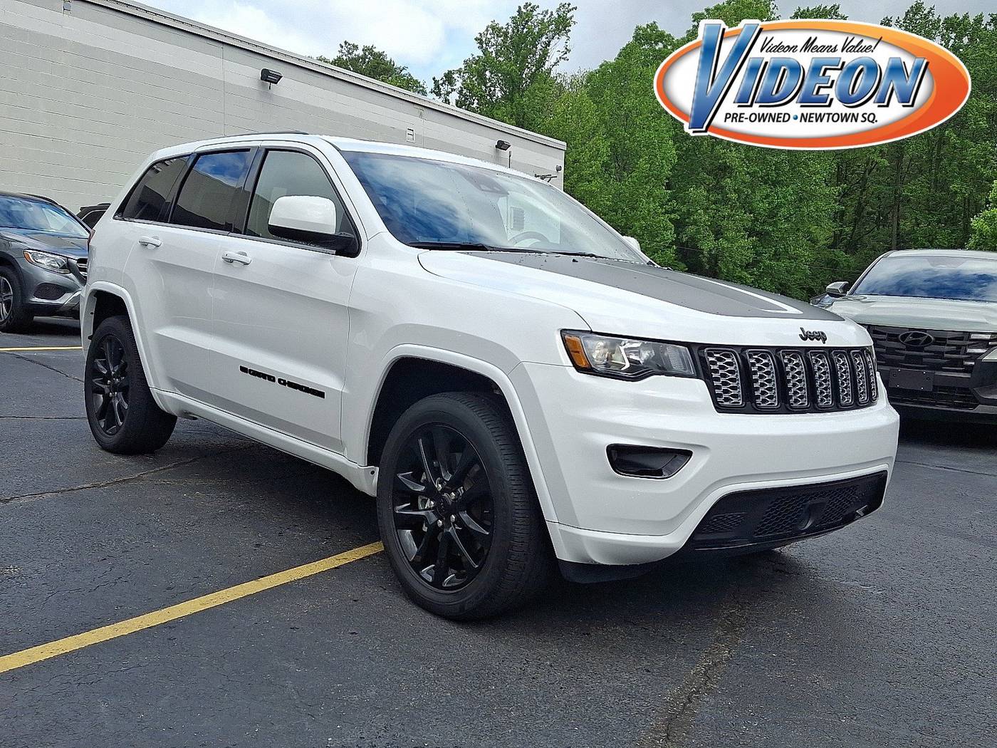 2022 Jeep Grand Cherokee WK Laredo X — SUV — 17,357 mi — Newtown Square, PA