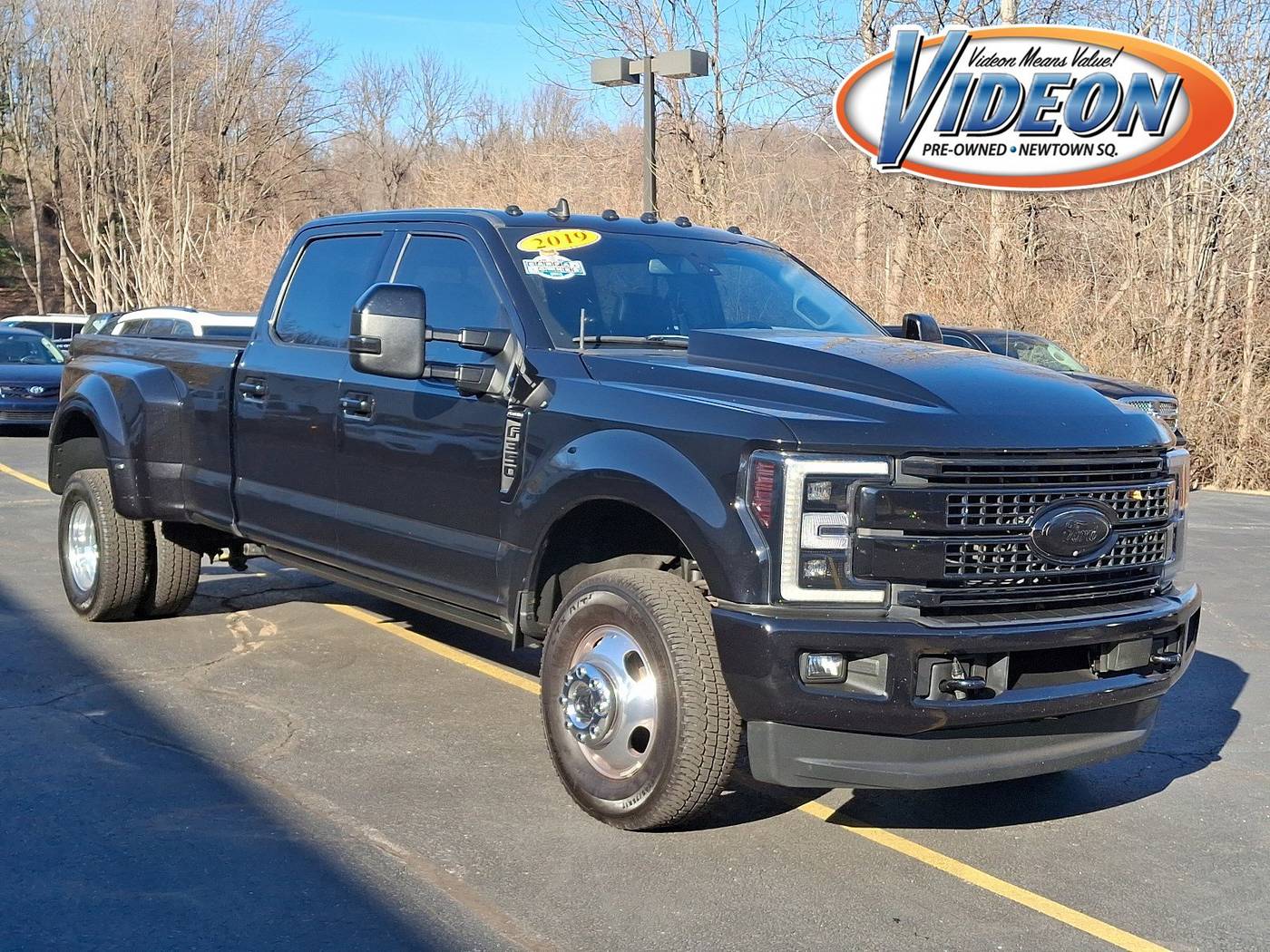 2019 Ford Super Duty F-350 Platinum — Pickup Truck — 98,251 mi — Newtown Square, PA