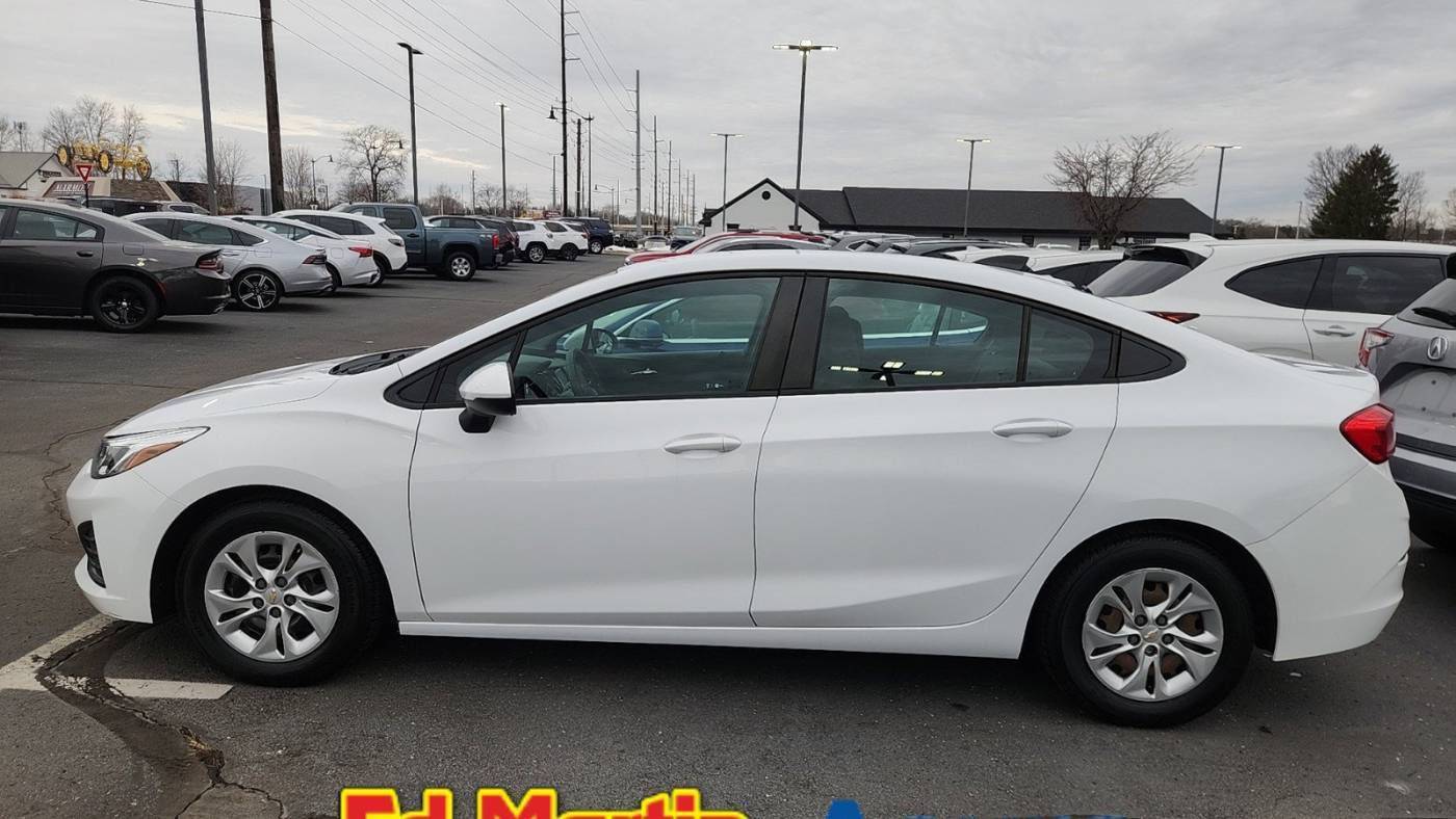 2019 Chevrolet Cruze Base — Sedan — 56,084 mi — Indianapolis, IN