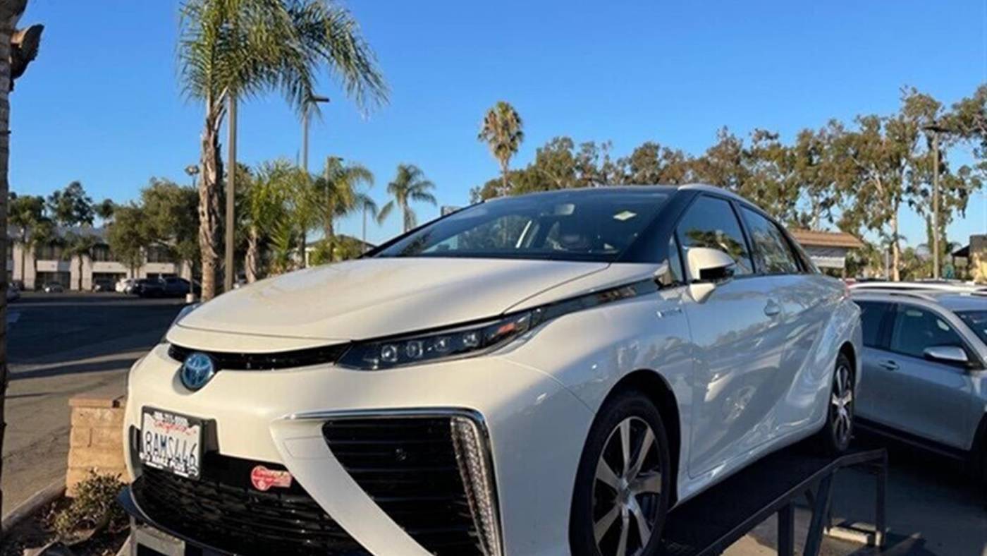 2017 Toyota Mirai Base — Sedan — 39,158 mi — Escondido, CA