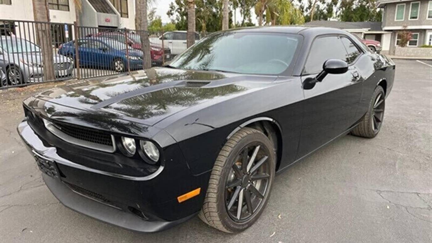 2013 Dodge Challenger SXT — Coupe — 123,444 mi — Escondido, CA