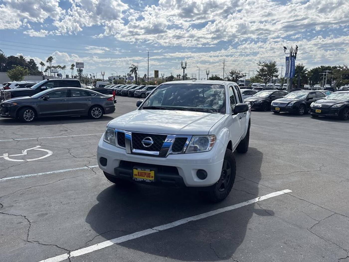 2018 Nissan Frontier SV V6 — Pickup Truck — 116,538 mi — Escondido, CA