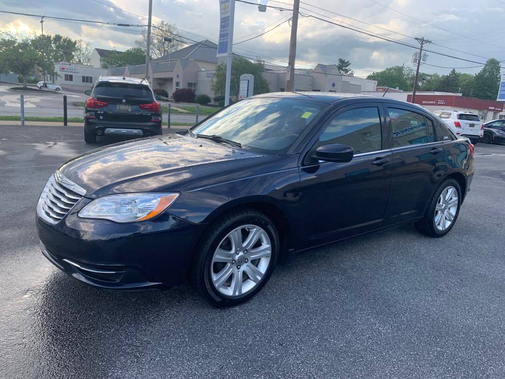 2012 Chrysler 200 Touring — Sedan — 146,974 mi — Wilmington, DE