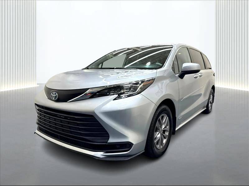 2021 Toyota Sienna LE — Minivan — 84,960 mi — East Windsor, NJ