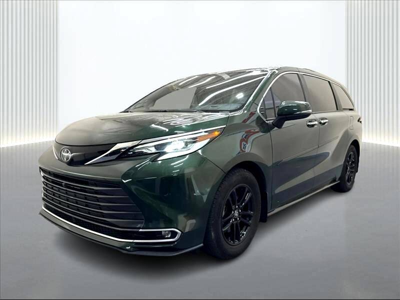 2023 Toyota Sienna Platinum — Minivan — 28,180 mi — East Windsor, NJ