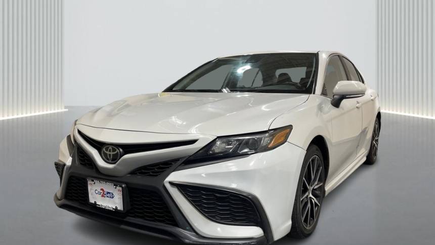 2022 Toyota Camry SE — Sedan — 42,560 mi — East Windsor, NJ