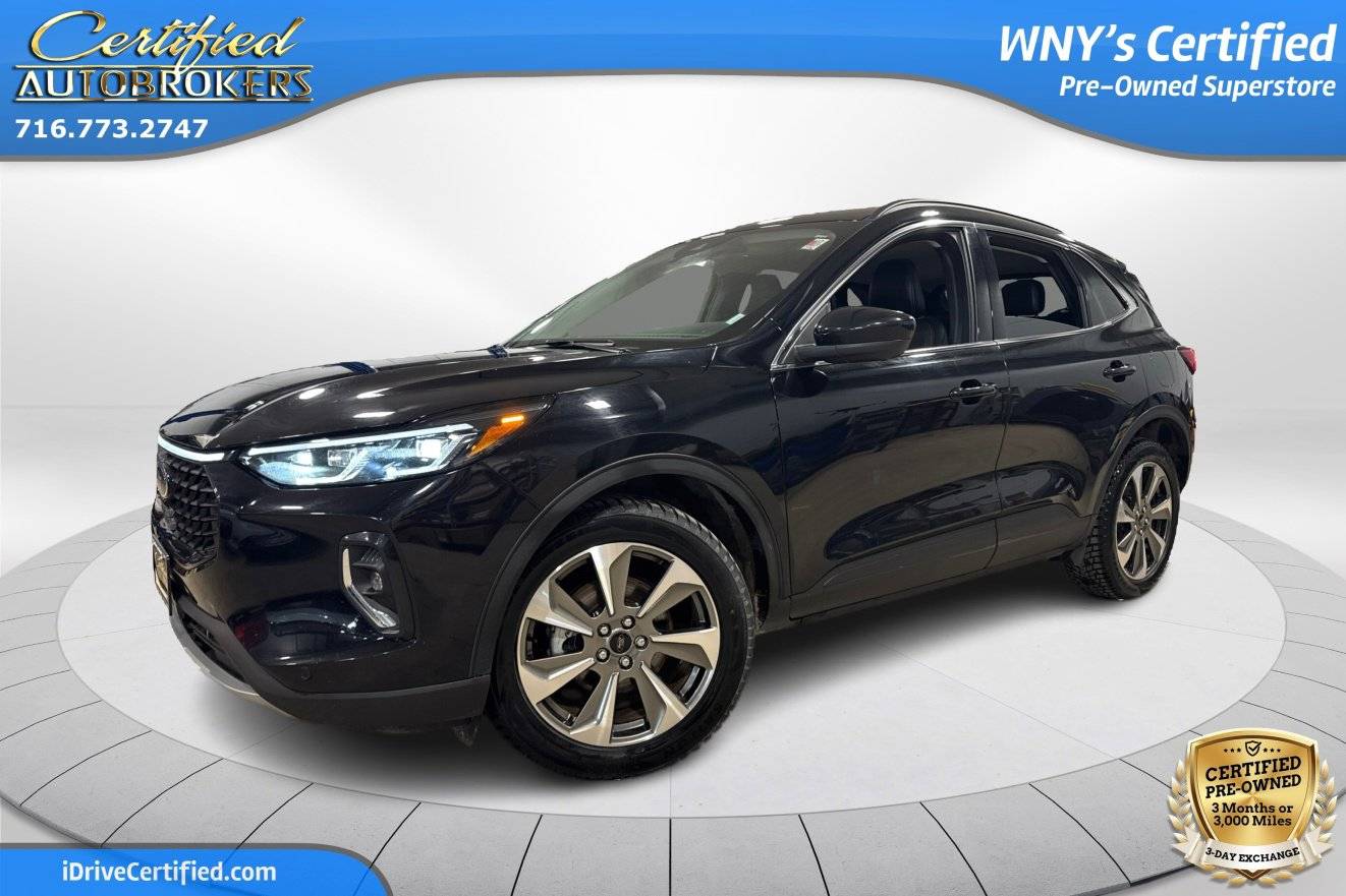 2023 Ford Escape Platinum — SUV — 42,864 mi — Grand Island, NY