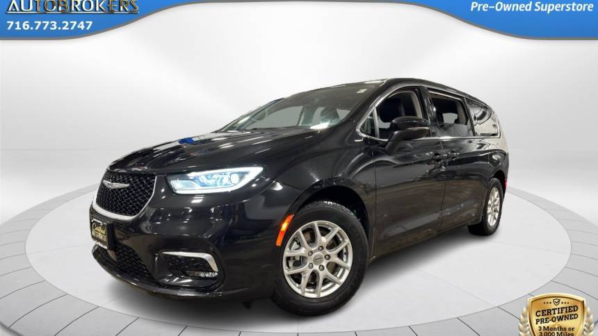 2023 Chrysler Pacifica Touring L — Minivan — 59,176 mi — Grand Island, NY