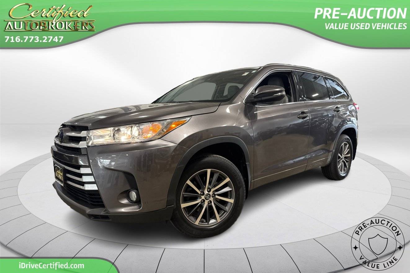 2018 Toyota Highlander XLE — SUV — 49,009 mi — Grand Island, NY