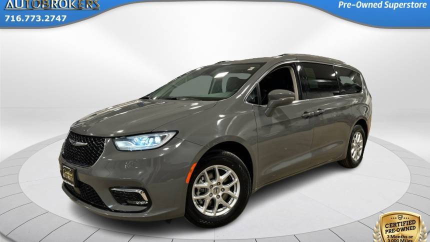 2022 Chrysler Pacifica Hybrid Touring L — Minivan — 76,441 mi — Grand Island, NY