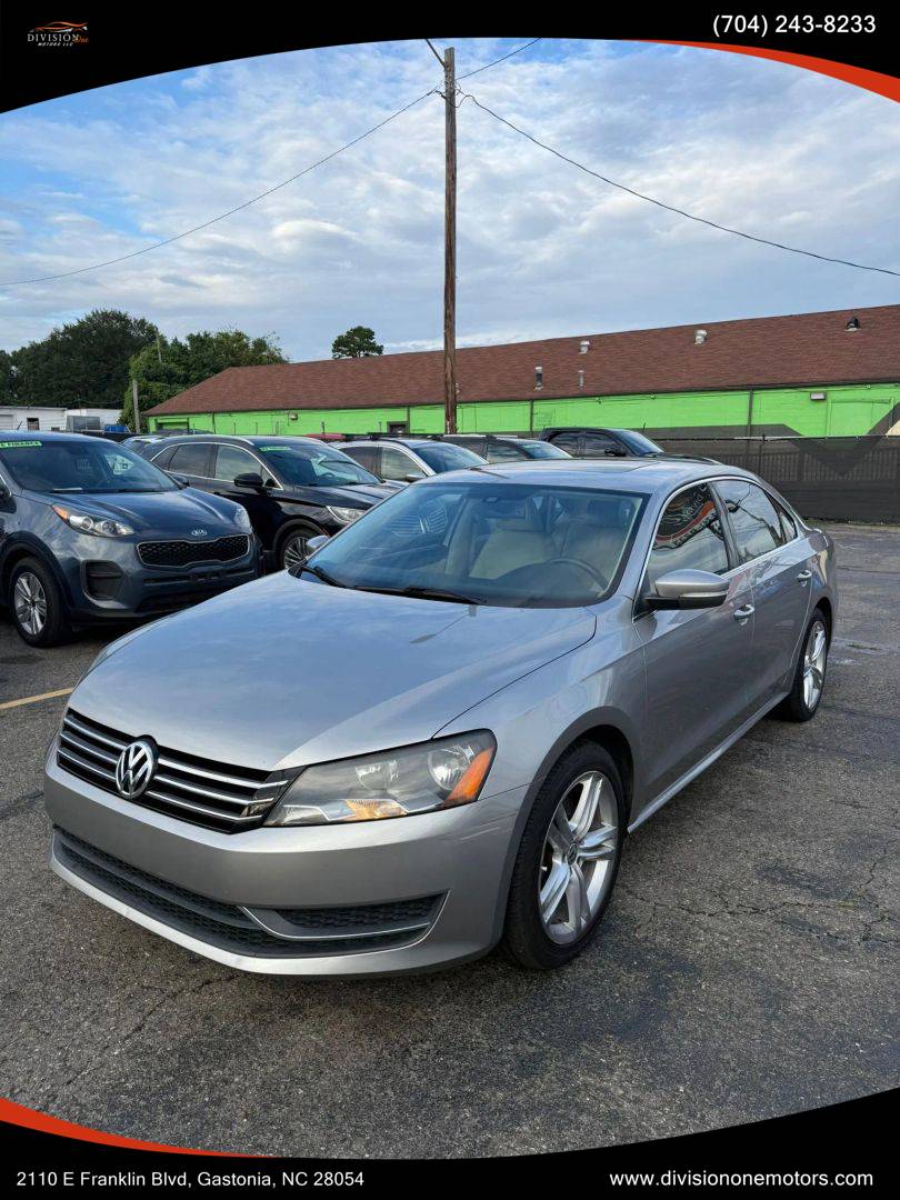2014 Volkswagen Passat 1.8T SE