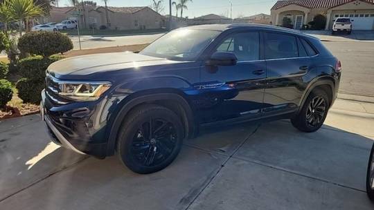 2021 Volkswagen Atlas Cross Sport SE with Technology — SUV — 34,599 mi — St. Louis, MO