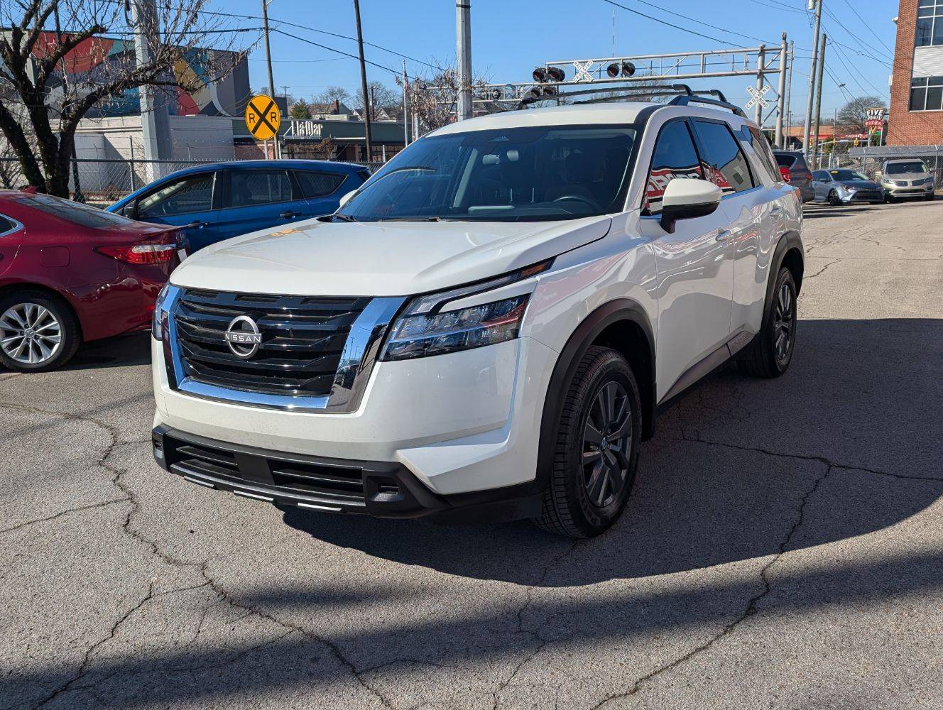 2022 Nissan Pathfinder SV — SUV — 41,839 mi — Nashville, TN