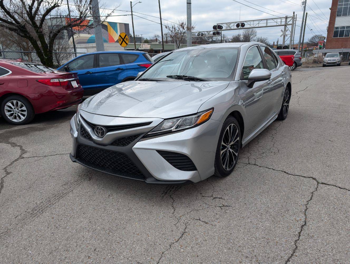 2019 Toyota Camry SE — Sedan — 83,902 mi — Nashville, TN