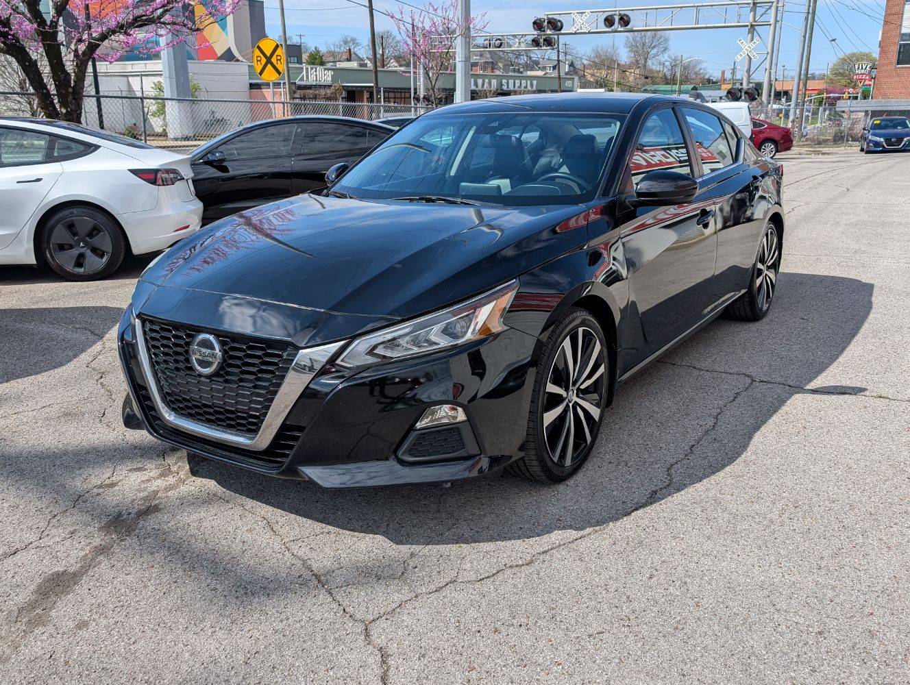 2020 Nissan Altima SR — Sedan — 45,619 mi — Nashville, TN
