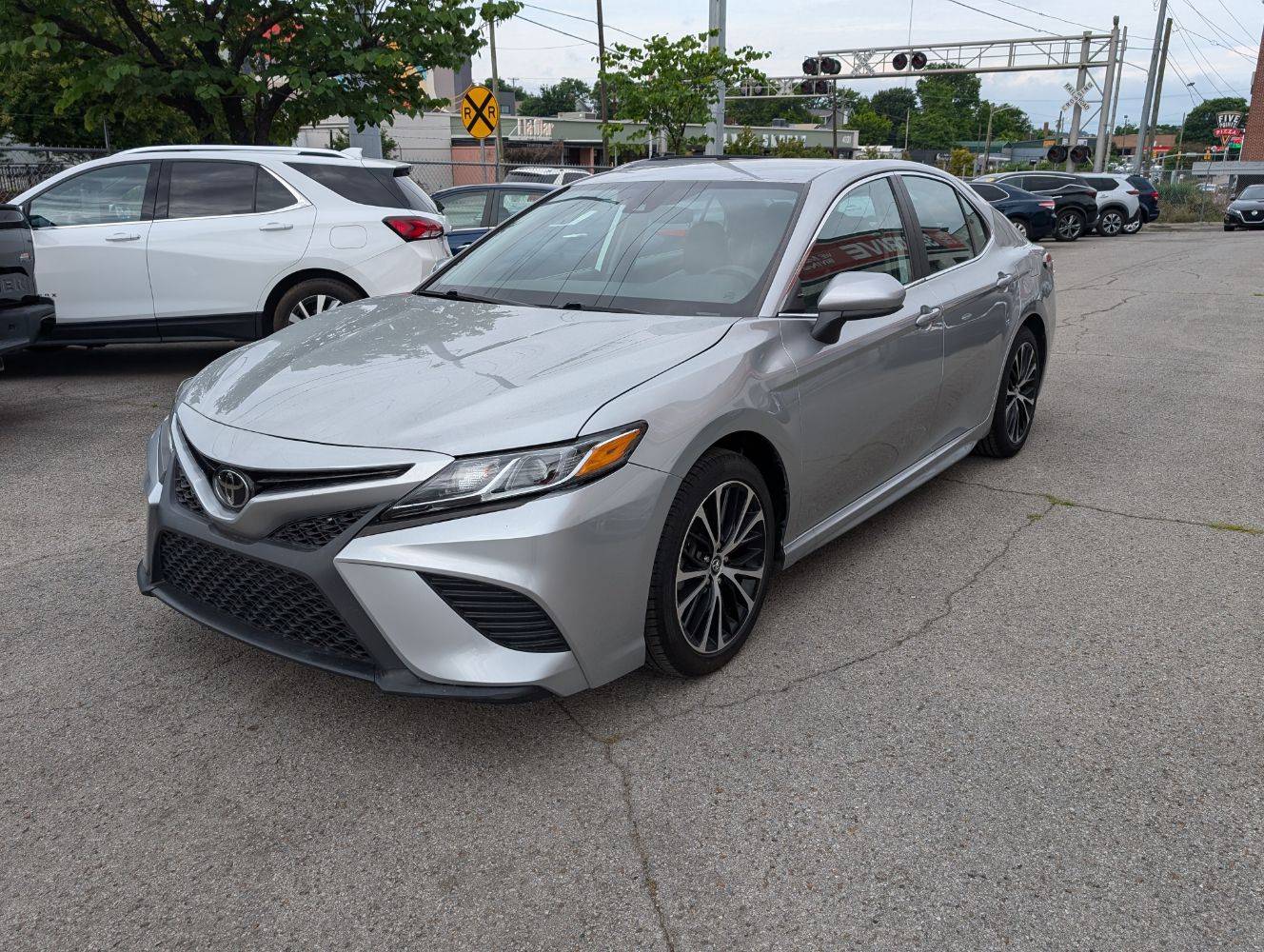 2020 Toyota Camry SE — Sedan — 52,609 mi — Nashville, TN