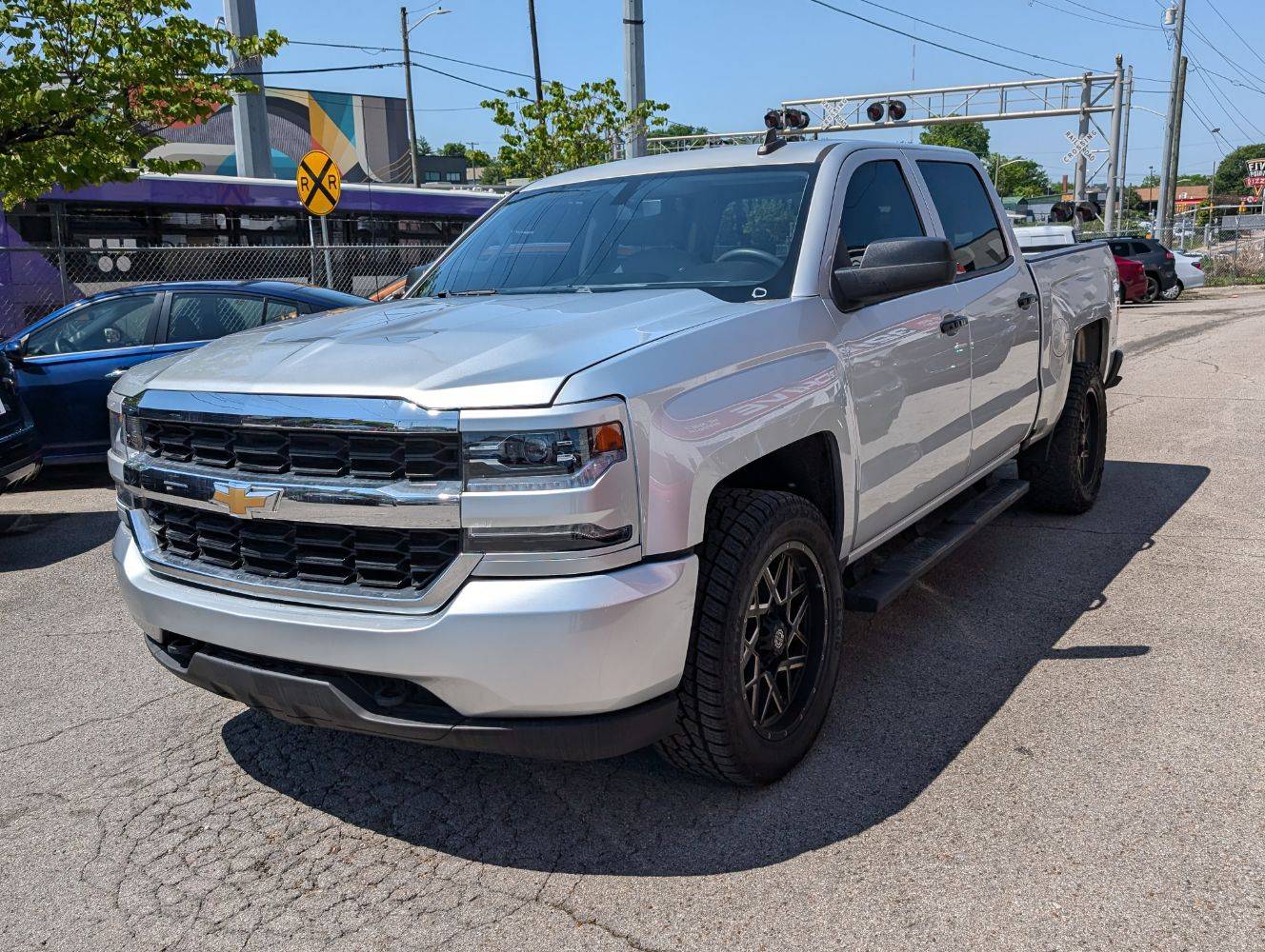 2018 Chevrolet Silverado 1500 Custom — Pickup Truck — 98,184 mi — Nashville, TN