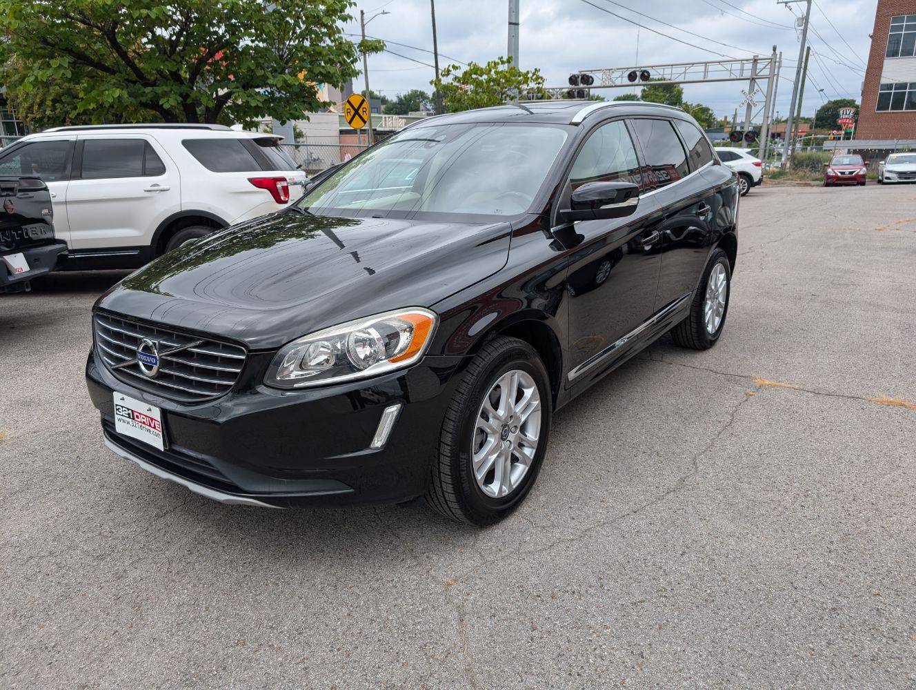 2016 Volvo XC60 T5 Drive-E Premier — SUV — 87,812 mi — Nashville, TN