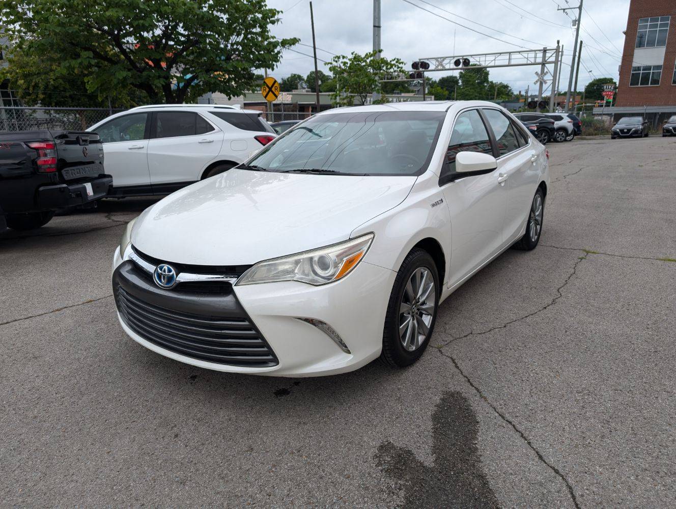 2017 Toyota Camry Hybrid XLE — Sedan — 100,776 mi — Nashville, TN