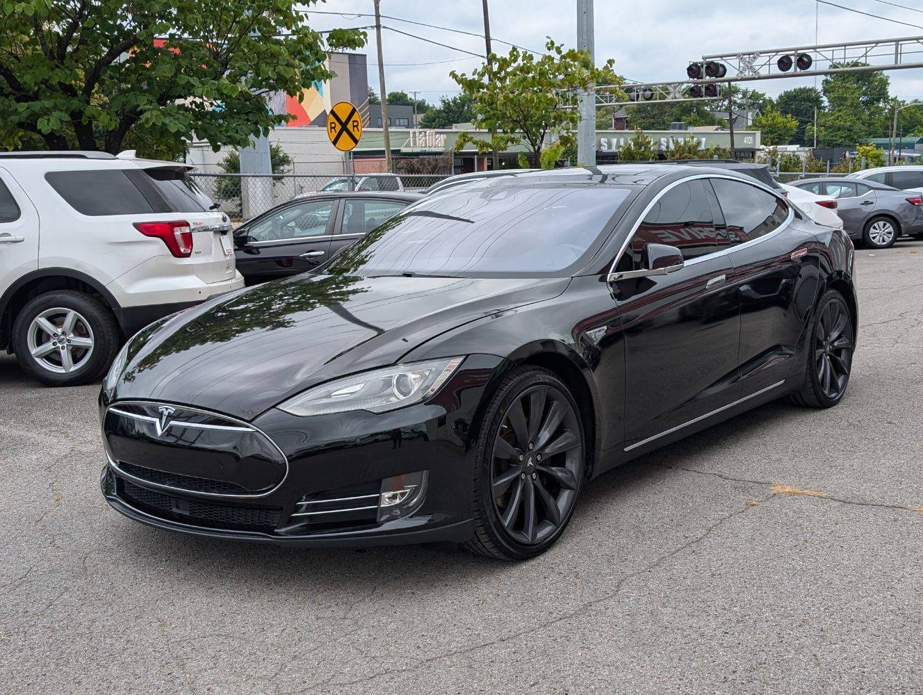 2016 Tesla Model S 70 — Hatchback — 69,289 mi — Nashville, TN